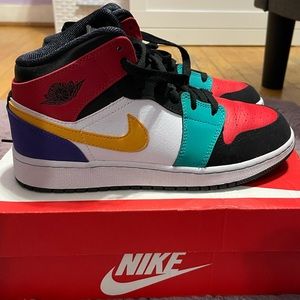 AIR JORDAN 1 MID ‘MULTI COLOR’